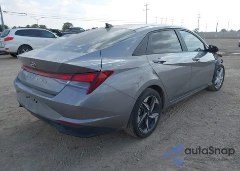 2023 Hyundai Elantra Sel z USA, uszkodzony, nr VIN KMHLS4AG7PU521290